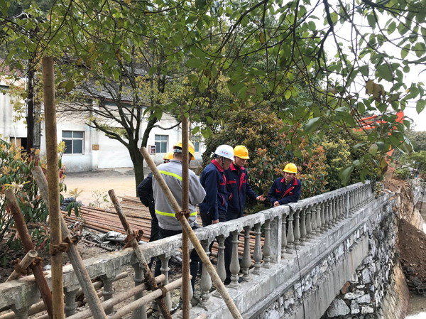 ky开元官网在线总经理到宝山新技术水池环保改造工程调研
