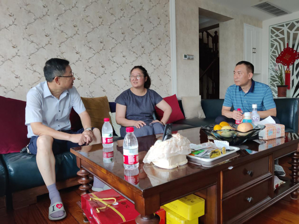 ky开元官网在线党委开展走访慰问