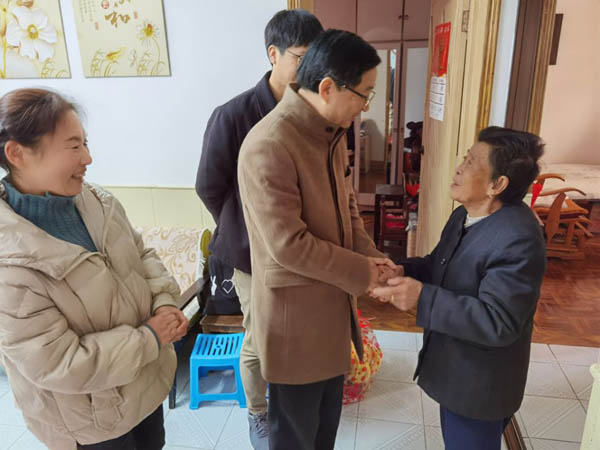 ky开元官网在线党委开展走访慰问工作