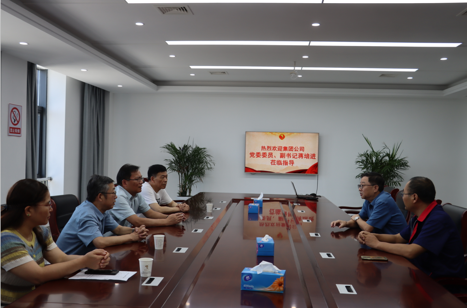 集团ky开元官网在线党委副书记蒋培进到ky开元官网在线开展高温慰问